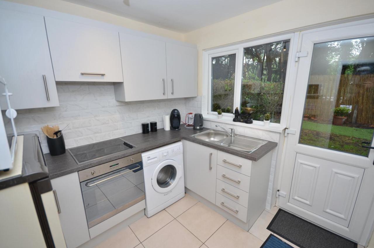Bright Stylish 2 Bedroom Garden Apartment South Belfast Close To Everything Zewnętrze zdjęcie