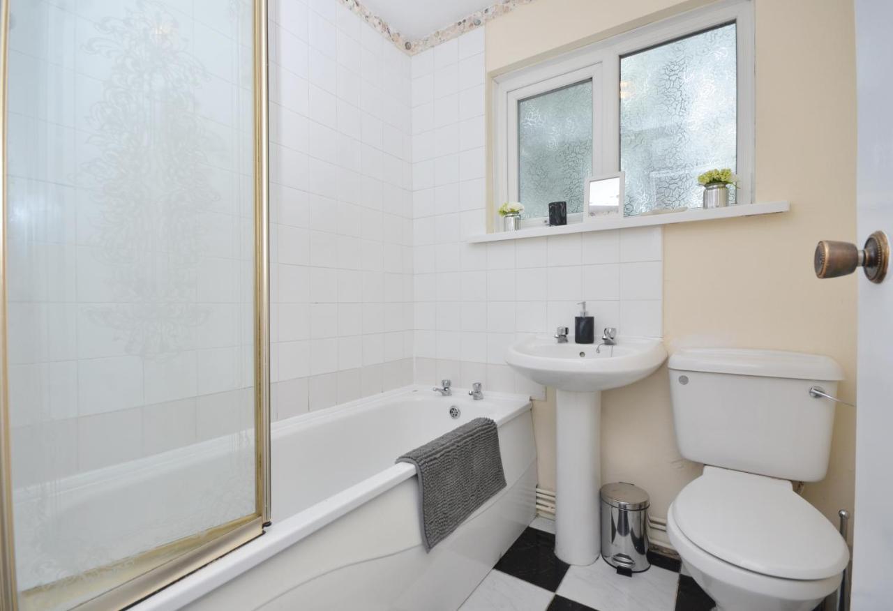 Bright Stylish 2 Bedroom Garden Apartment South Belfast Close To Everything Zewnętrze zdjęcie