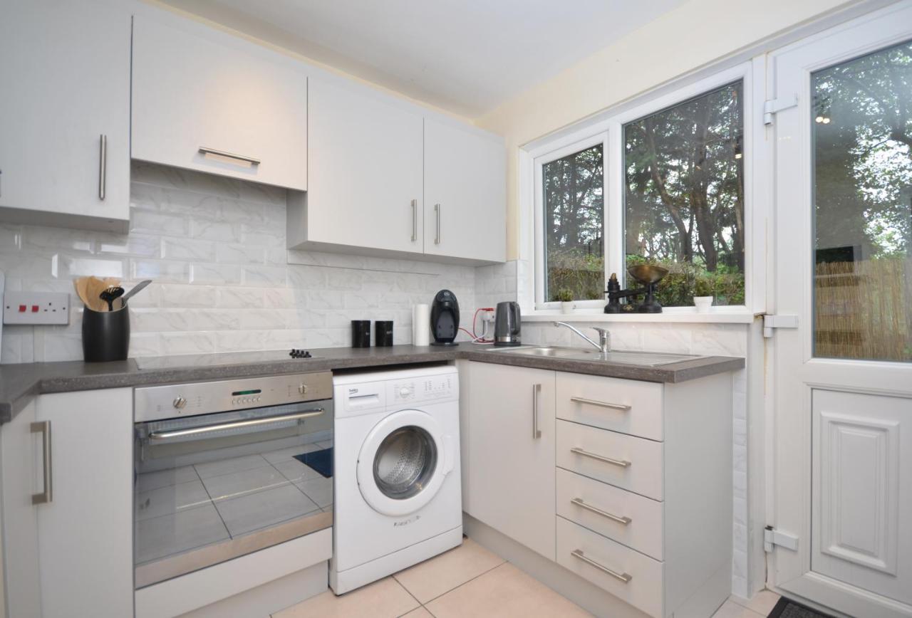 Bright Stylish 2 Bedroom Garden Apartment South Belfast Close To Everything Zewnętrze zdjęcie