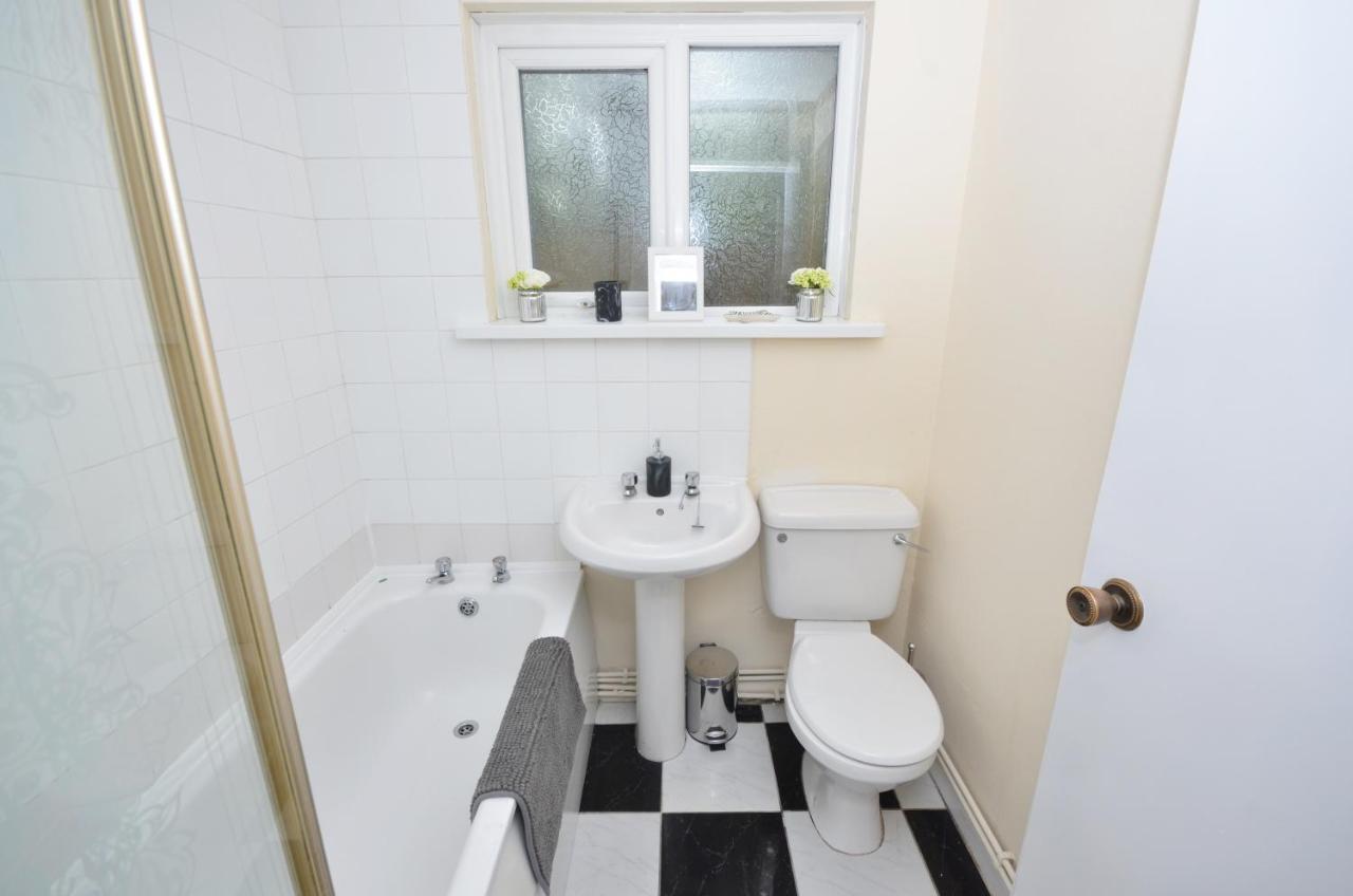 Bright Stylish 2 Bedroom Garden Apartment South Belfast Close To Everything Zewnętrze zdjęcie